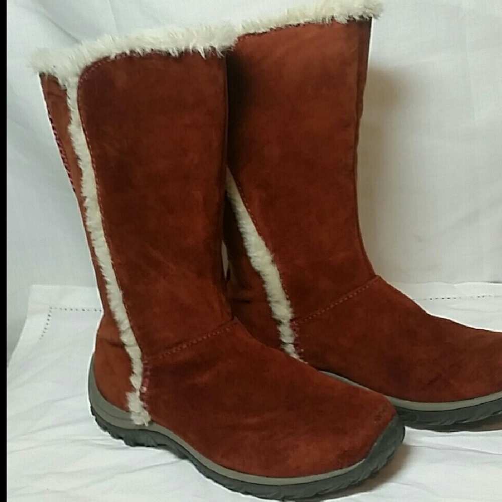 Patagonia warm cozy winter boots 6.5